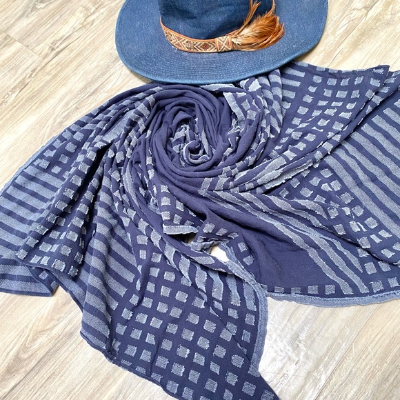 Cozy Roots boho scarf/wrap w maple leaf 🍁 and rustic /cottage core vibe - Picture 14 of 14